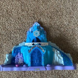 Little People Frozen Castle